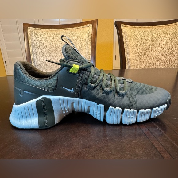 New Nike Free Metcon 6 Gray Sneaker Shoes Size US 11 - Picture 9 of 14